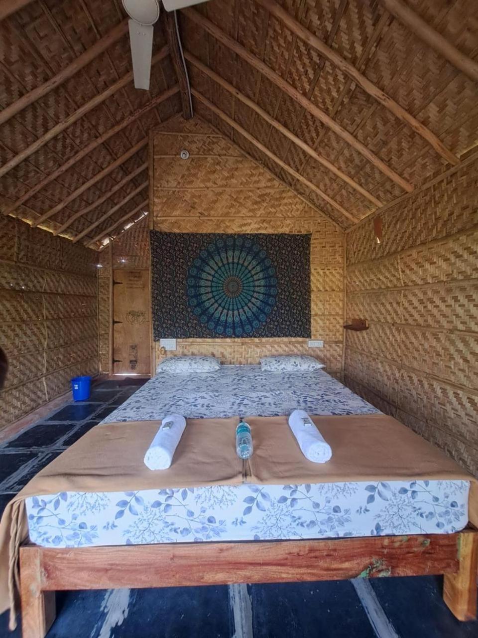 Hampi Rasta Cafe Hotel Kültér fotó